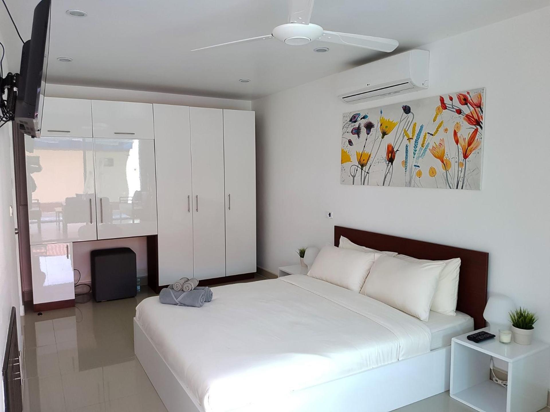 Ban Bang Po Beachside 3-Bedroom Townhouse W Private Pool At 70 Meters From Beach מראה חיצוני תמונה